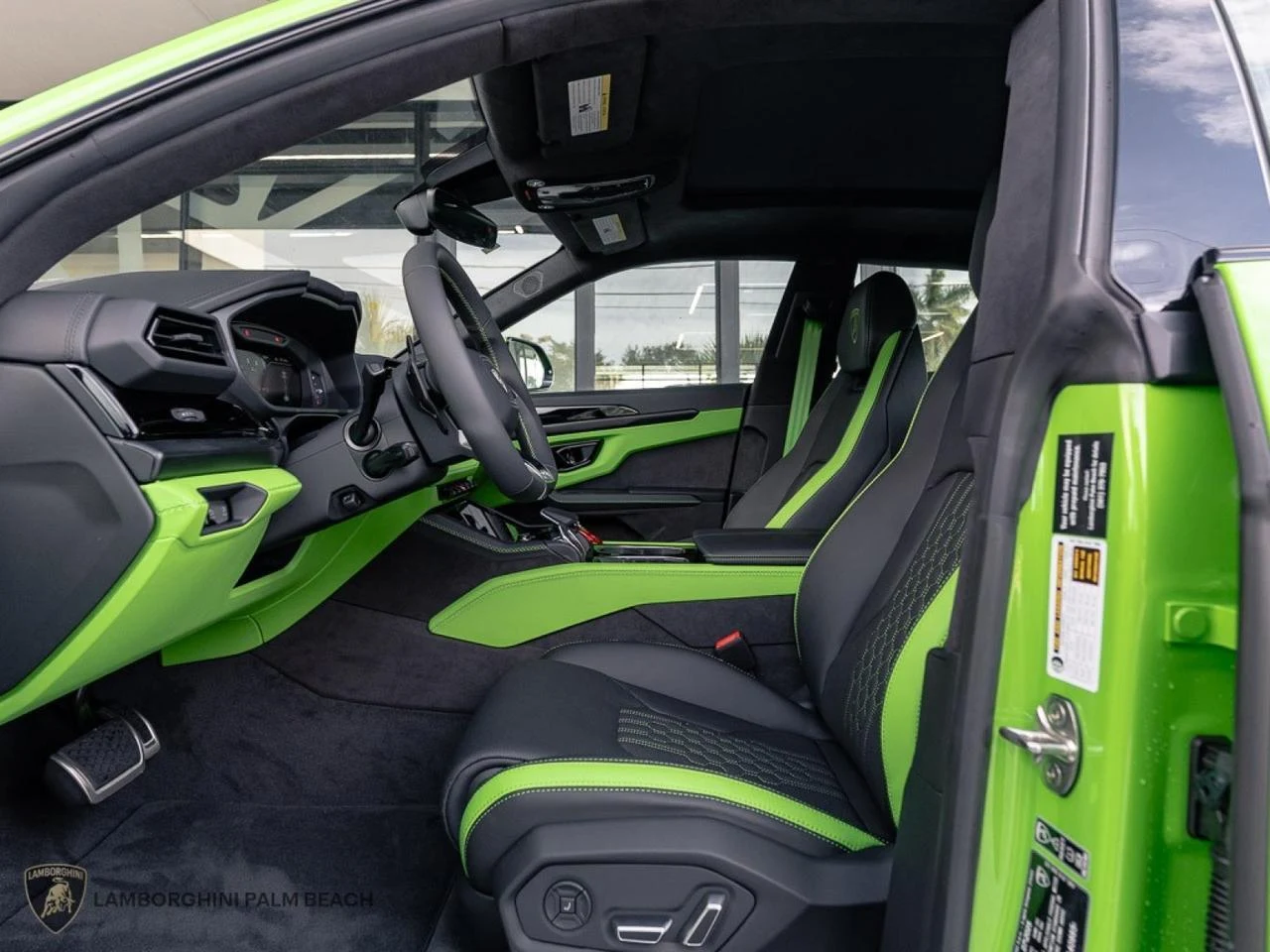 2025 Lamborghini Urus SE, 18/30