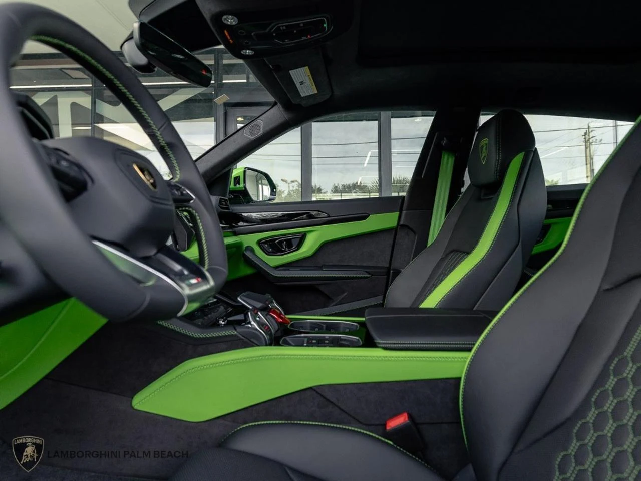 2025 Lamborghini Urus SE, 19/30