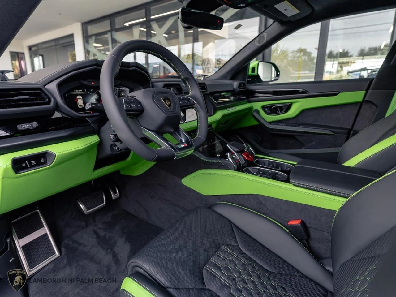2025 Lamborghini Urus SE, 20/30