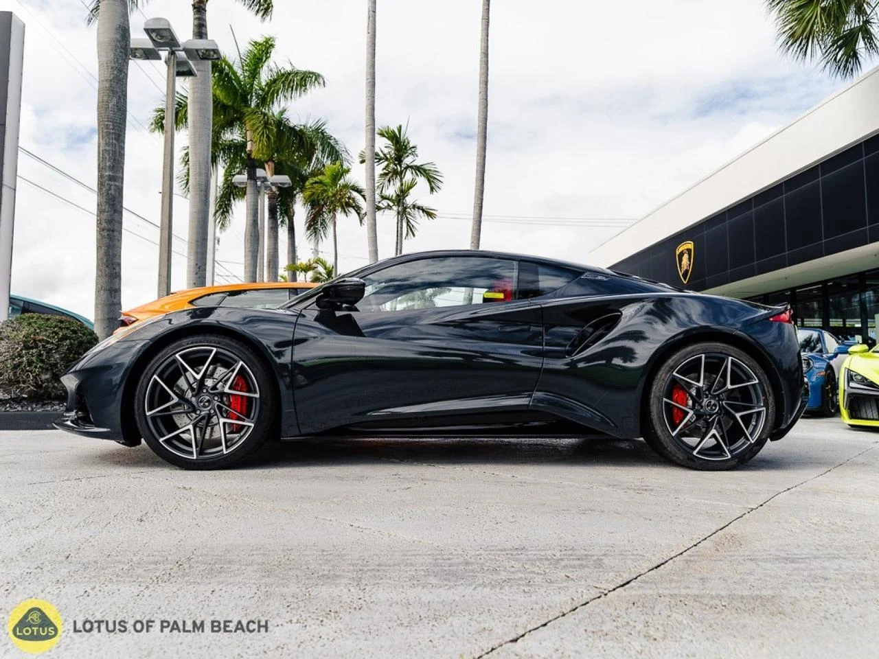 2026 Lotus Emira V6 SE, 2/28
