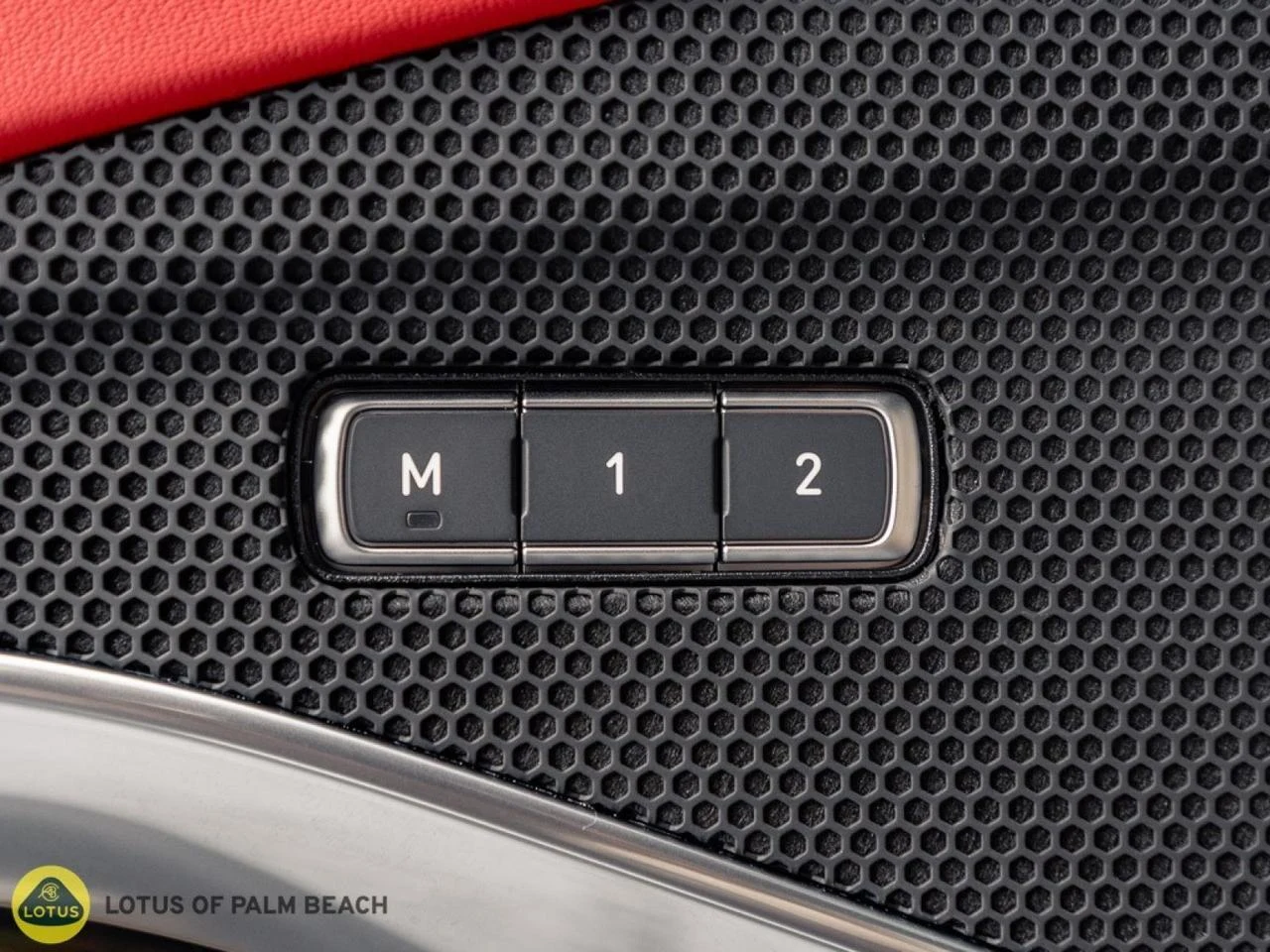 2026 Lotus Emira V6 SE, 18/28