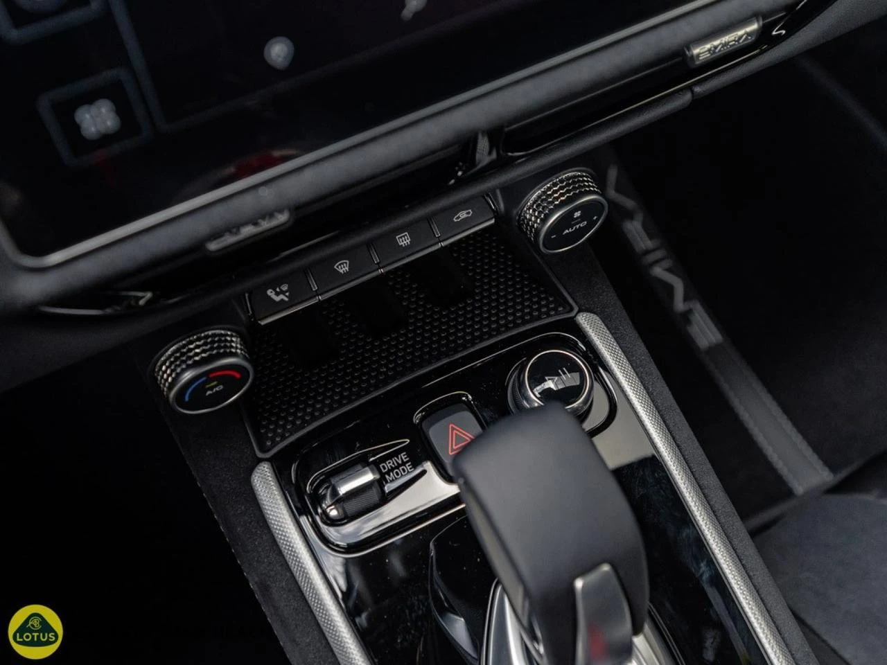 2026 Lotus Emira Turbo SE Racing Line, 22/27