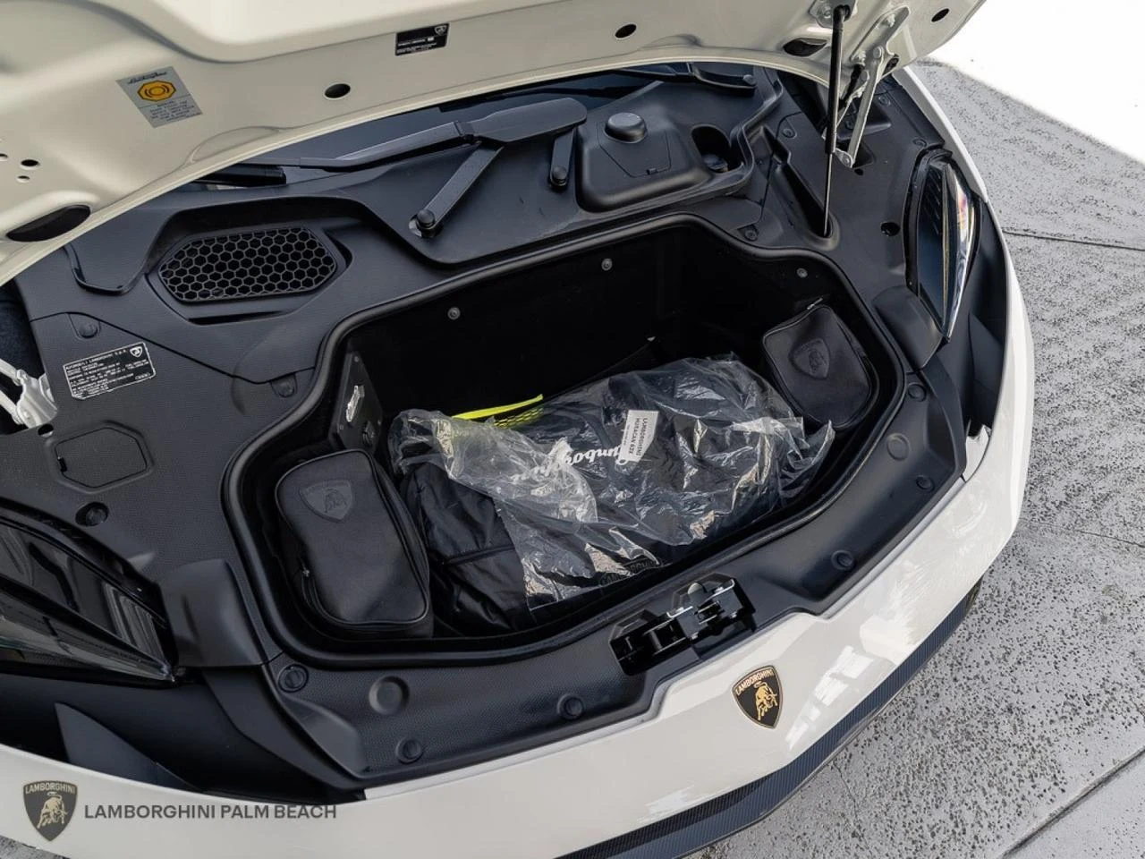 2026 Lamborghini Temerario, 23/27