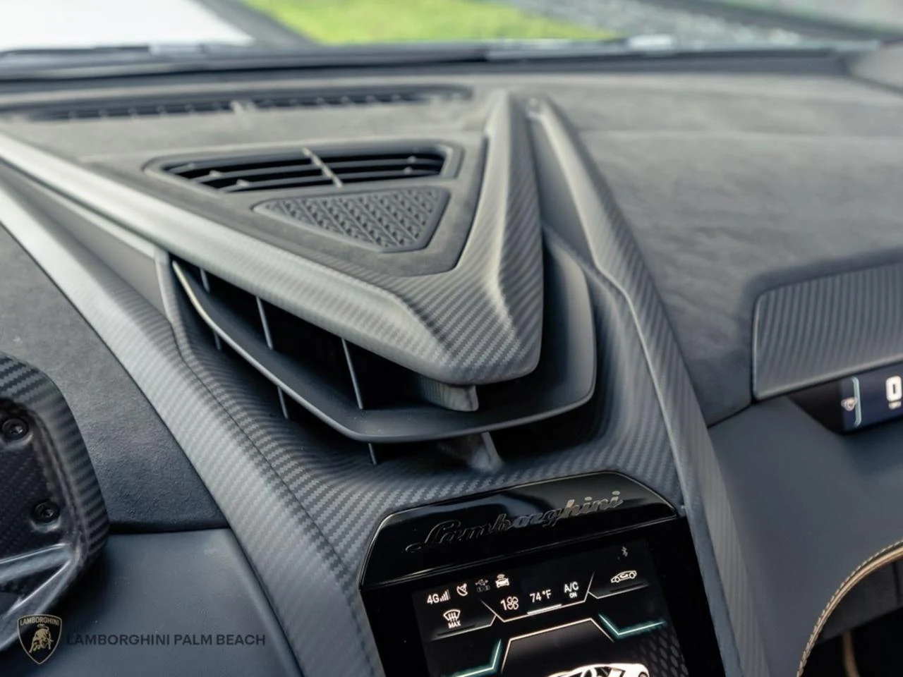 2025 Lamborghini Revuelto, detail