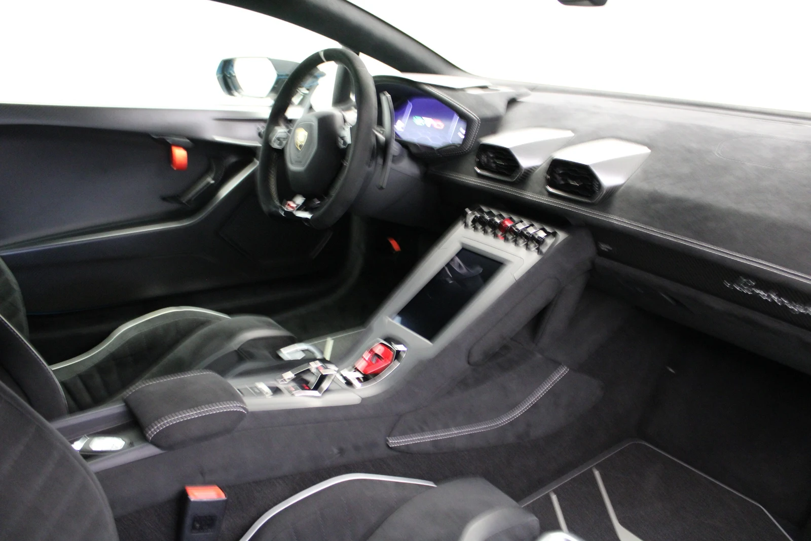 Lamborghini Huracán STO, 7/8