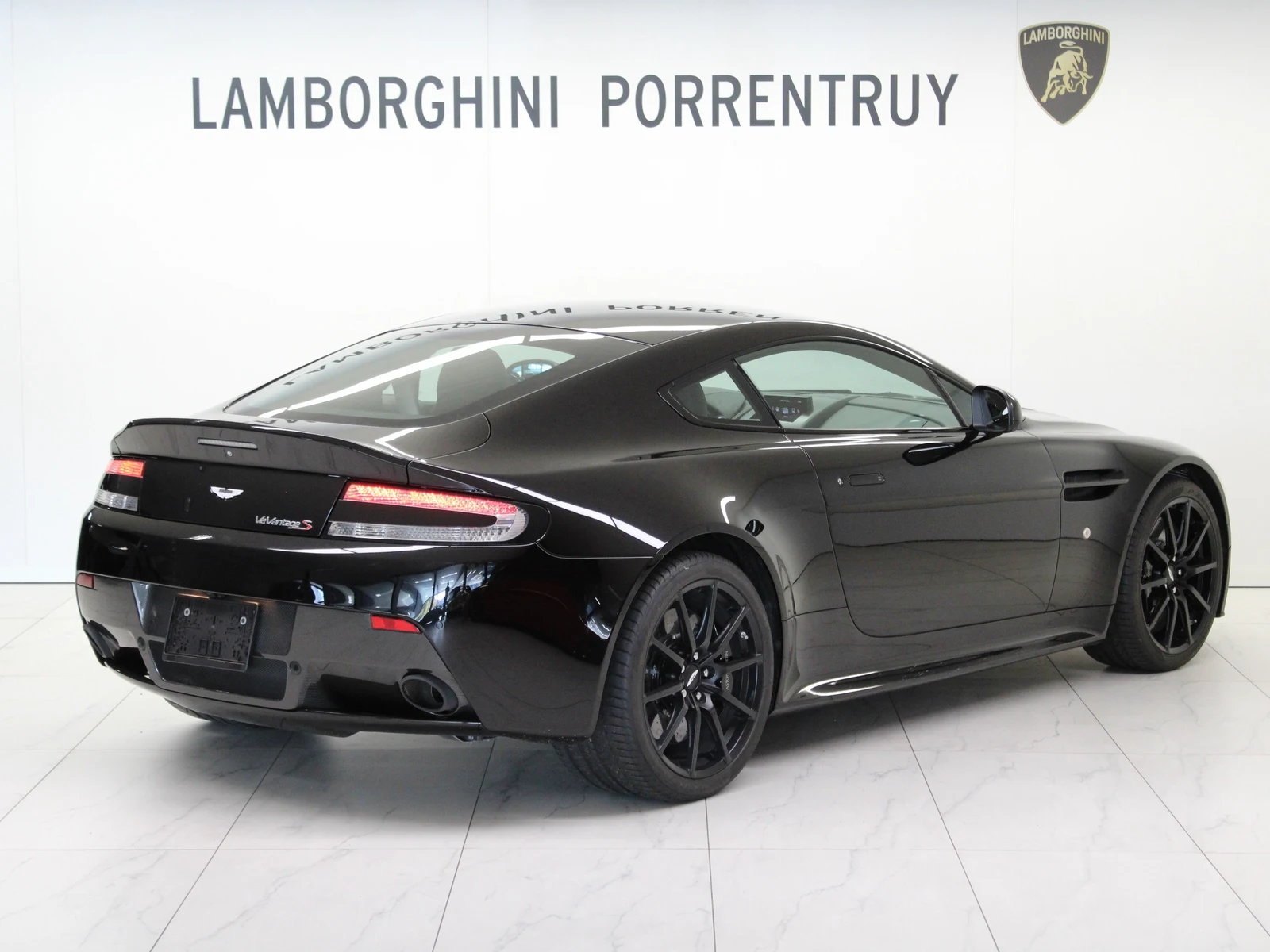 Aston Martin V12 Vantage S, 3/8