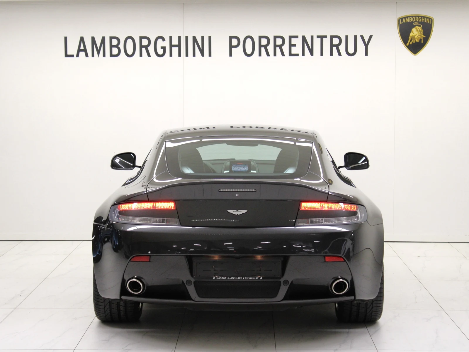 Aston Martin V8 Vantage S, 4/7