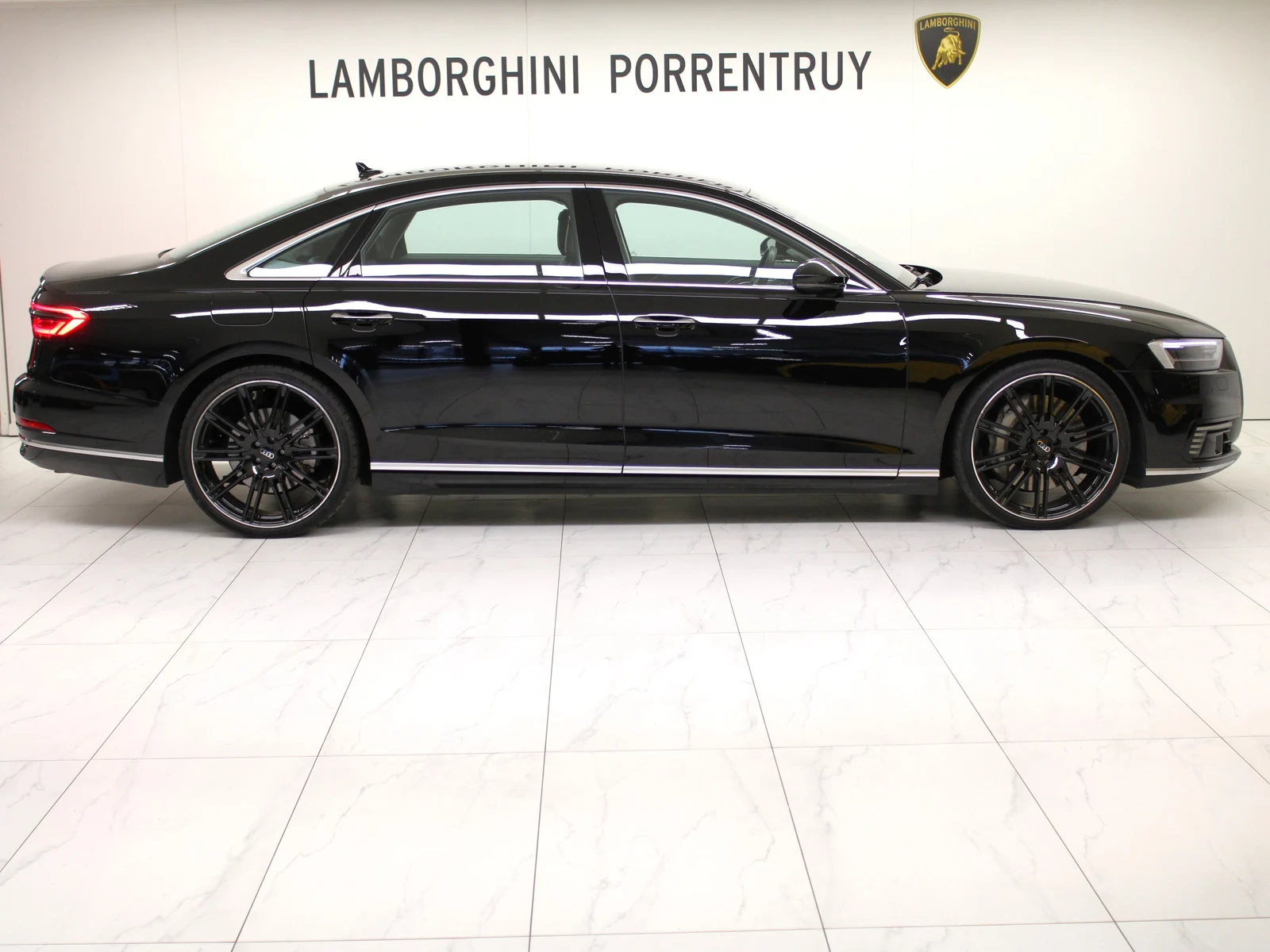 Audi A8 L 60 TFSI e quattro, 2/8