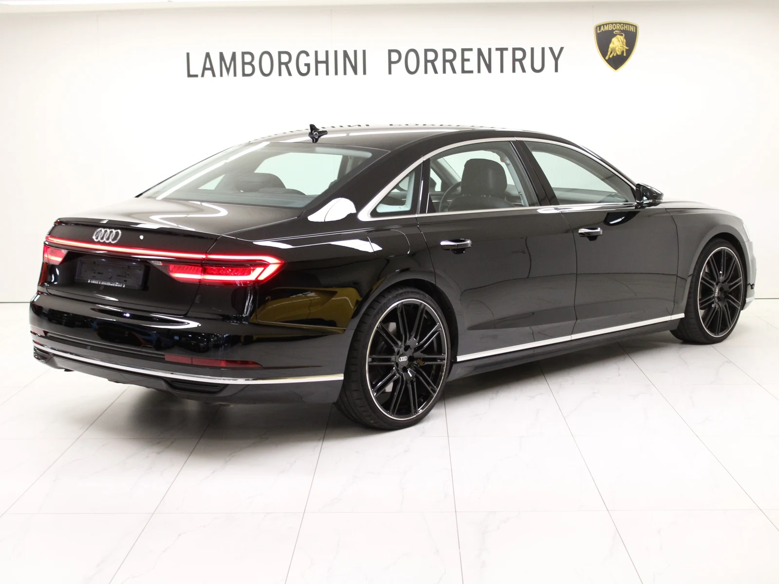 Audi A8 L 60 TFSI e quattro, 3/8