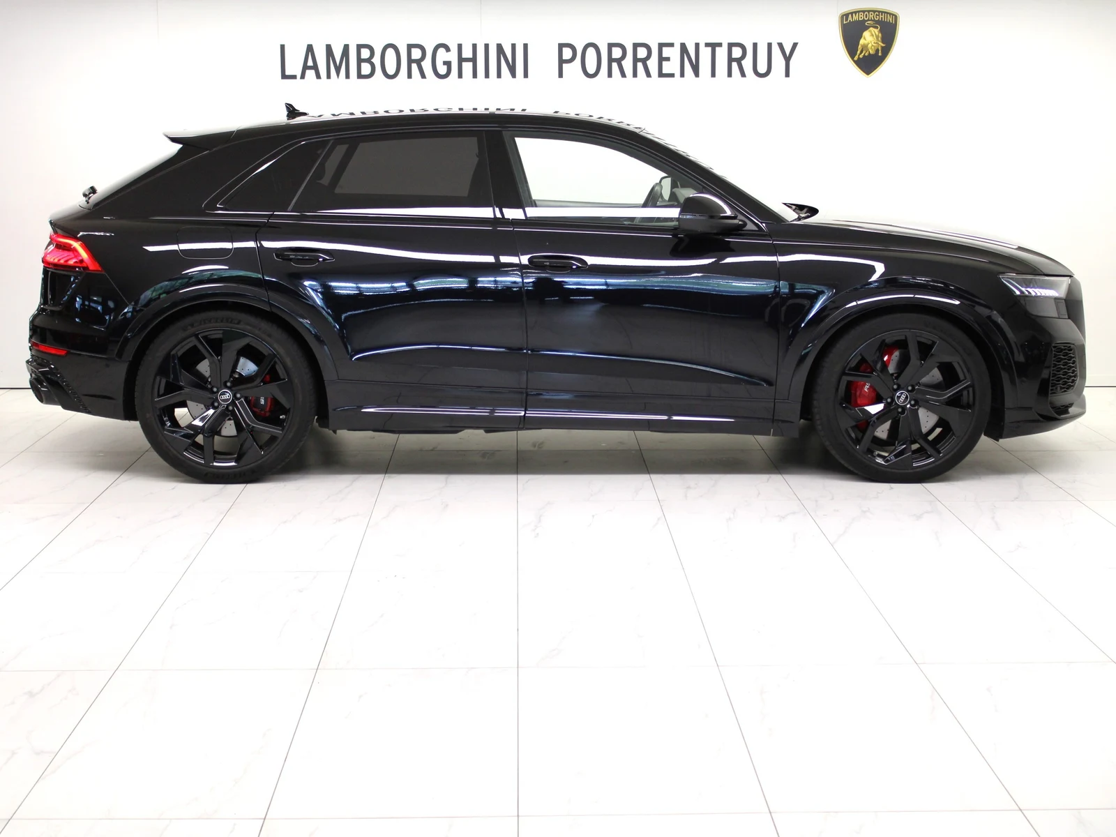 Audi RS Q8, 2/8