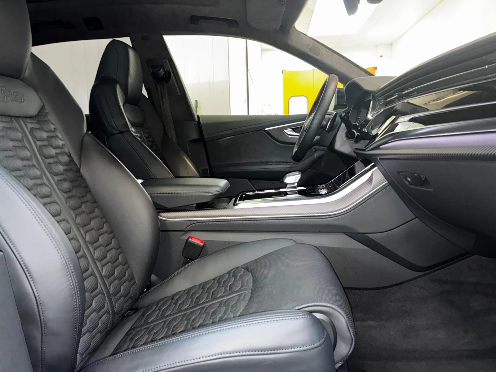 Audi RS Q8, 6/8