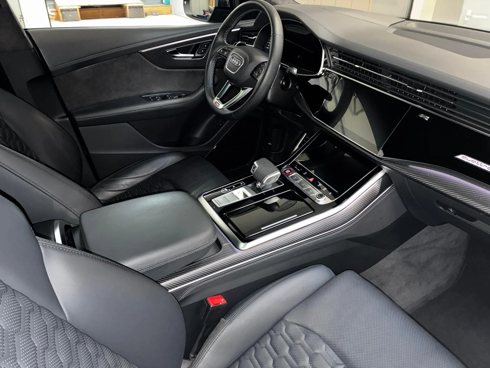 Audi RS Q8, 7/8