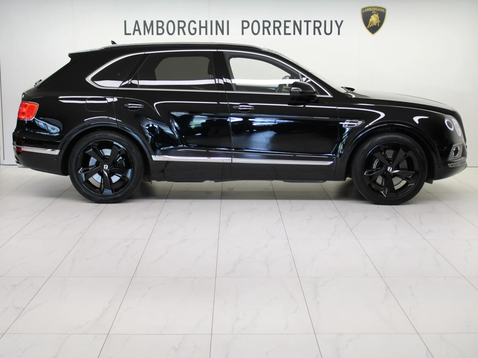 Bentley Bentayga W12, 2/9