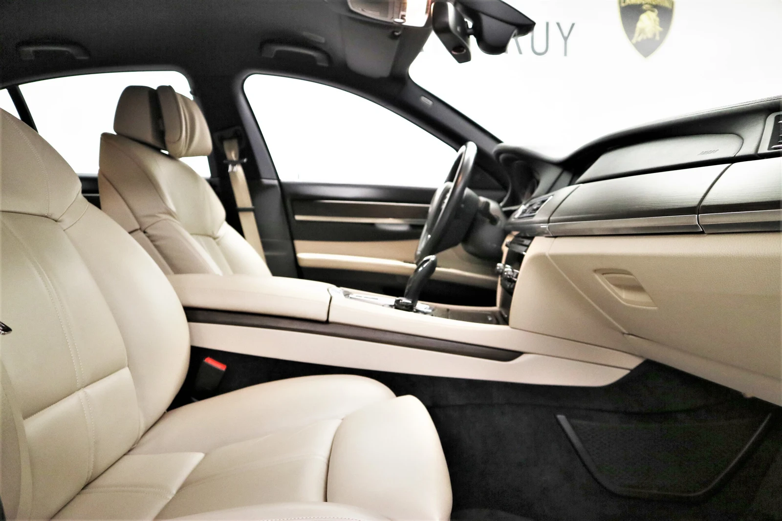 BMW 750i L (F02), 7/8