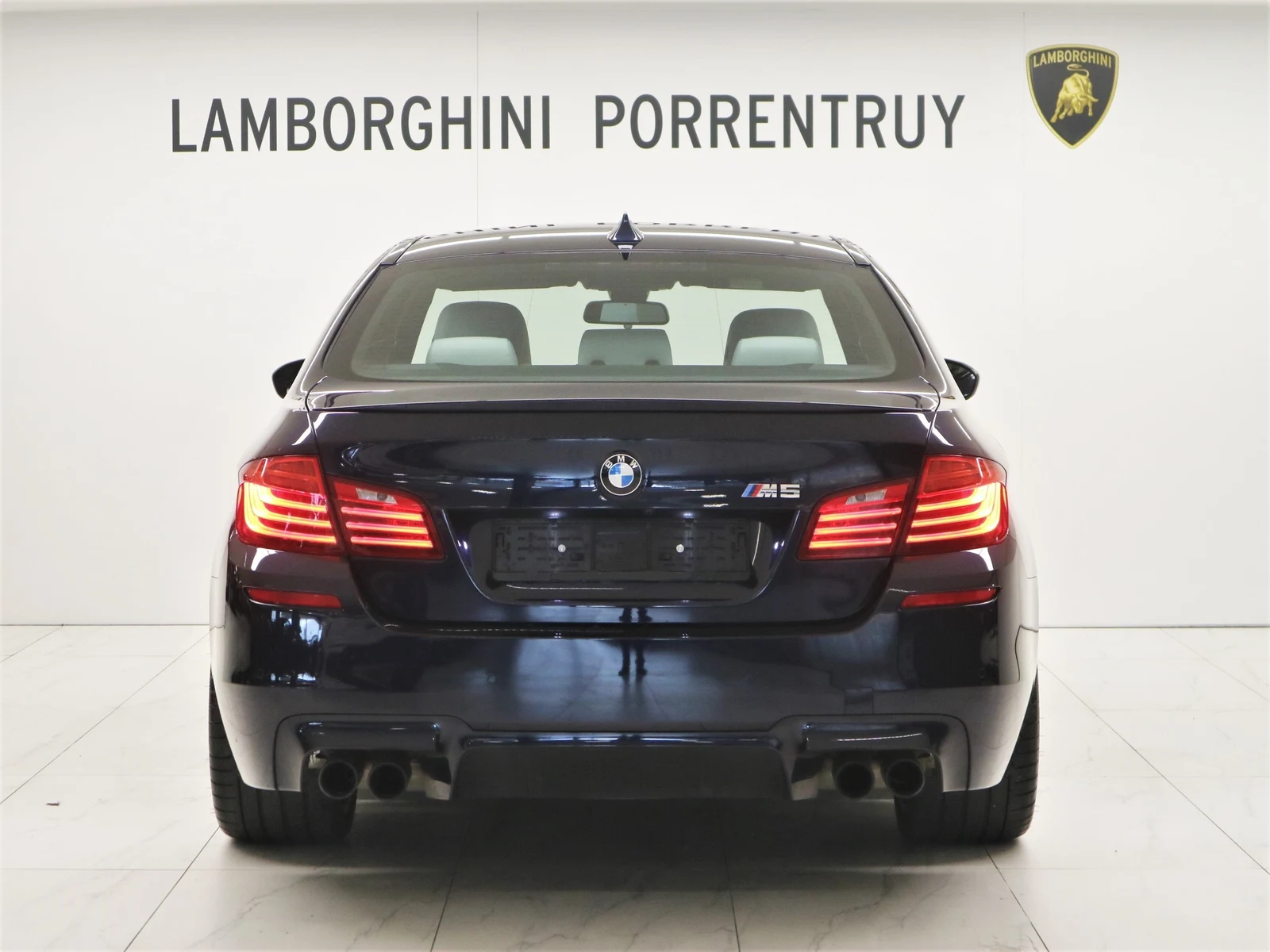 BMW M5 (F10), 2/3