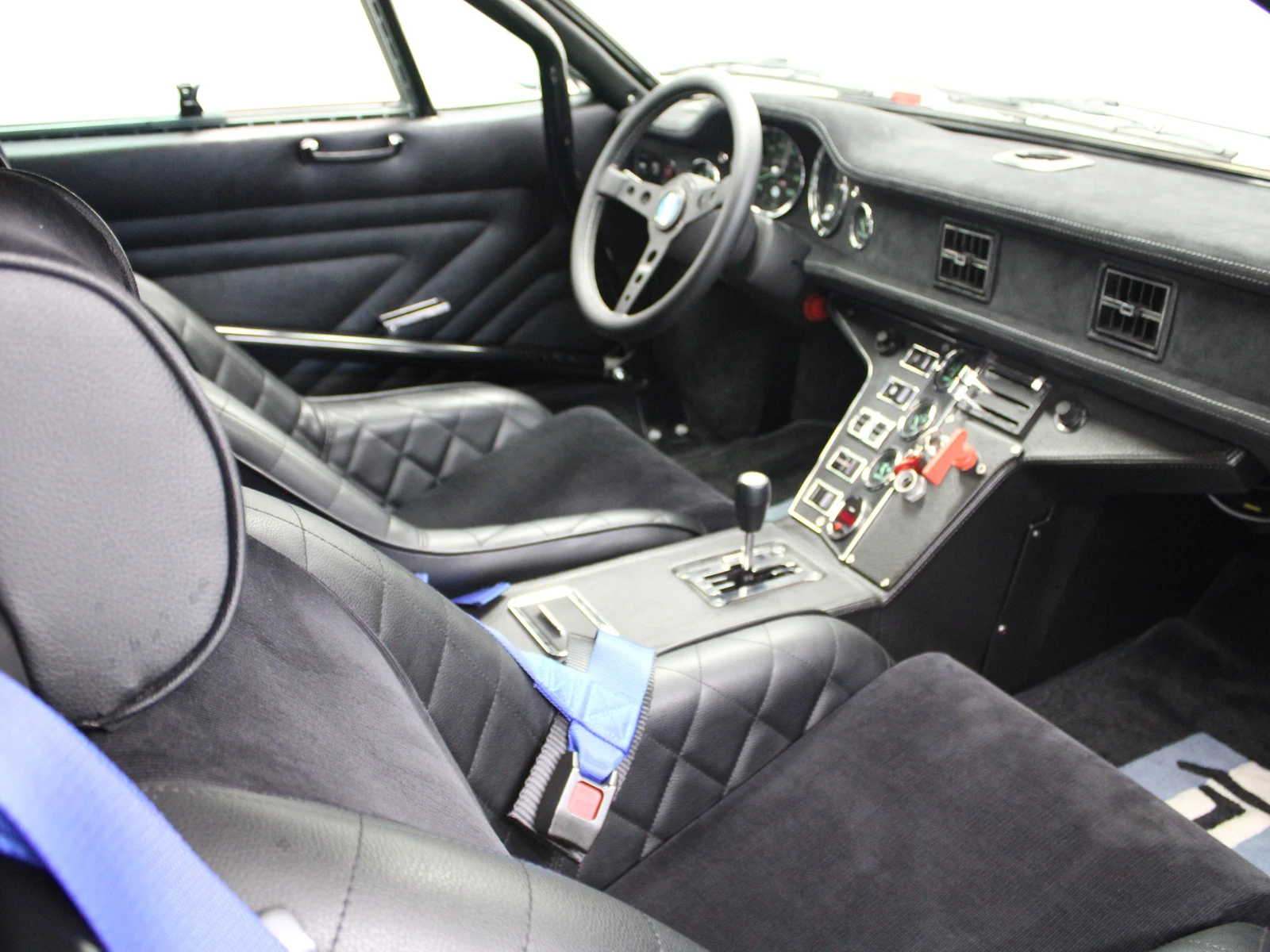 De Tomaso Pantera GT4, 5/8