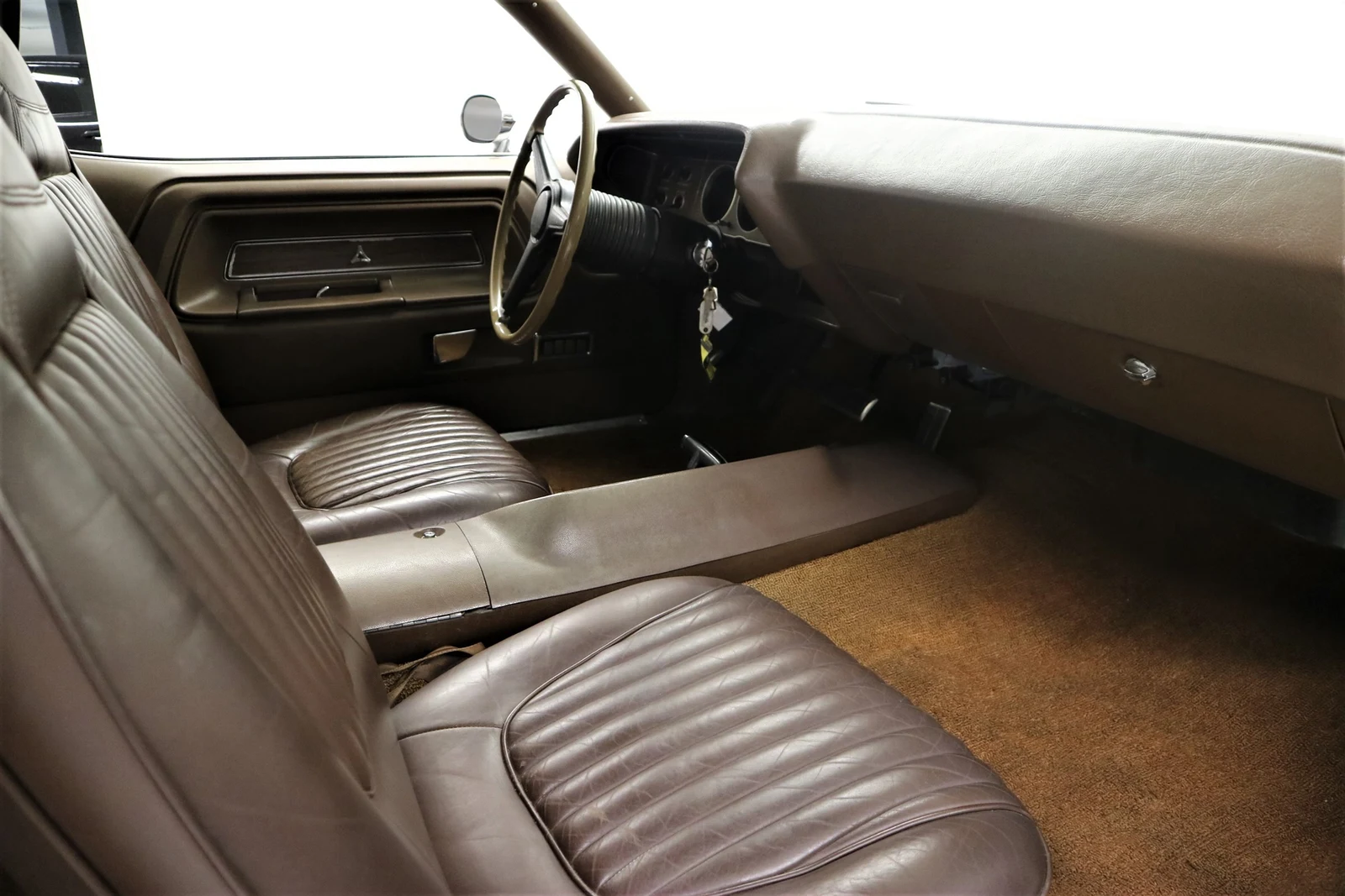 Dodge Challenger R/T 383, 5/7