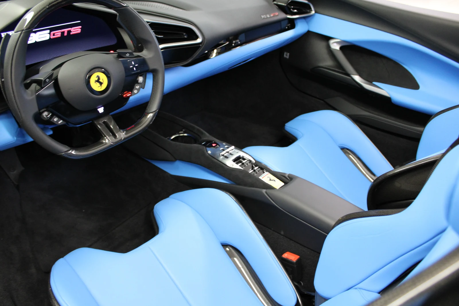 Ferrari 296 GTS, 9/9