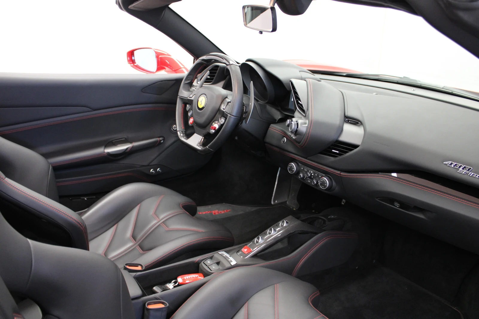 Ferrari 488 Spider, 6/7