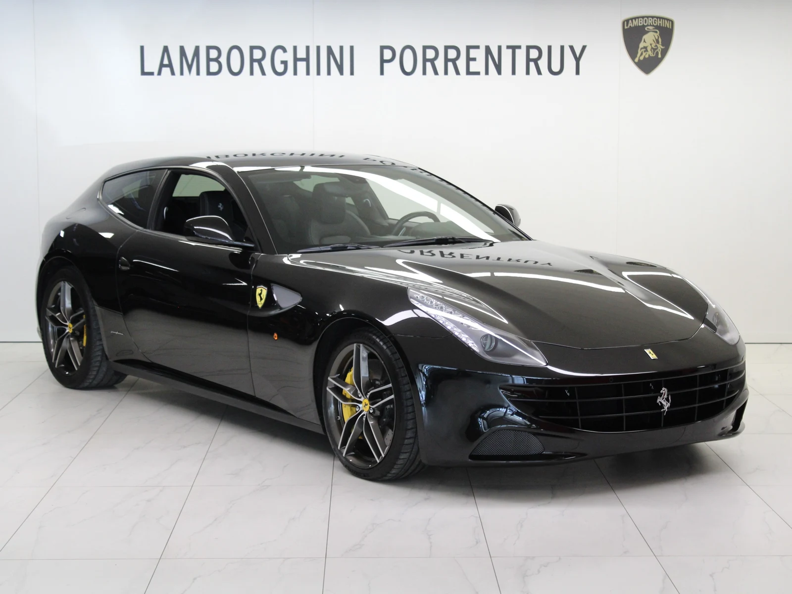 Black Ferrari FF, full front three-quarter view