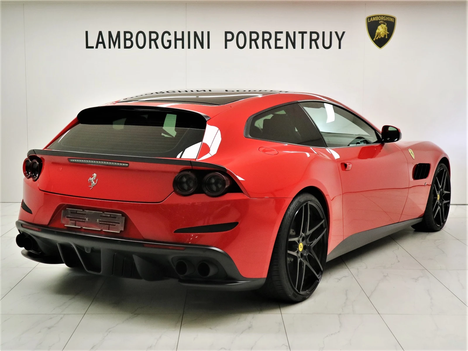Ferrari GTC4Lusso, 3/8