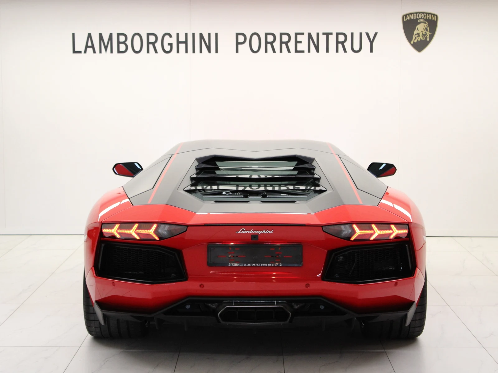 Lamborghini Aventador LP 700-4 Pirelli Edition, 4/8
