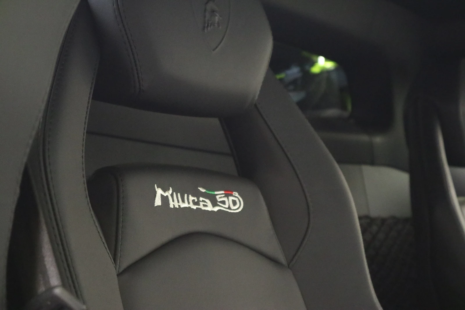 Lamborghini Aventador LP 700-4 Miura Homage, 8/10
