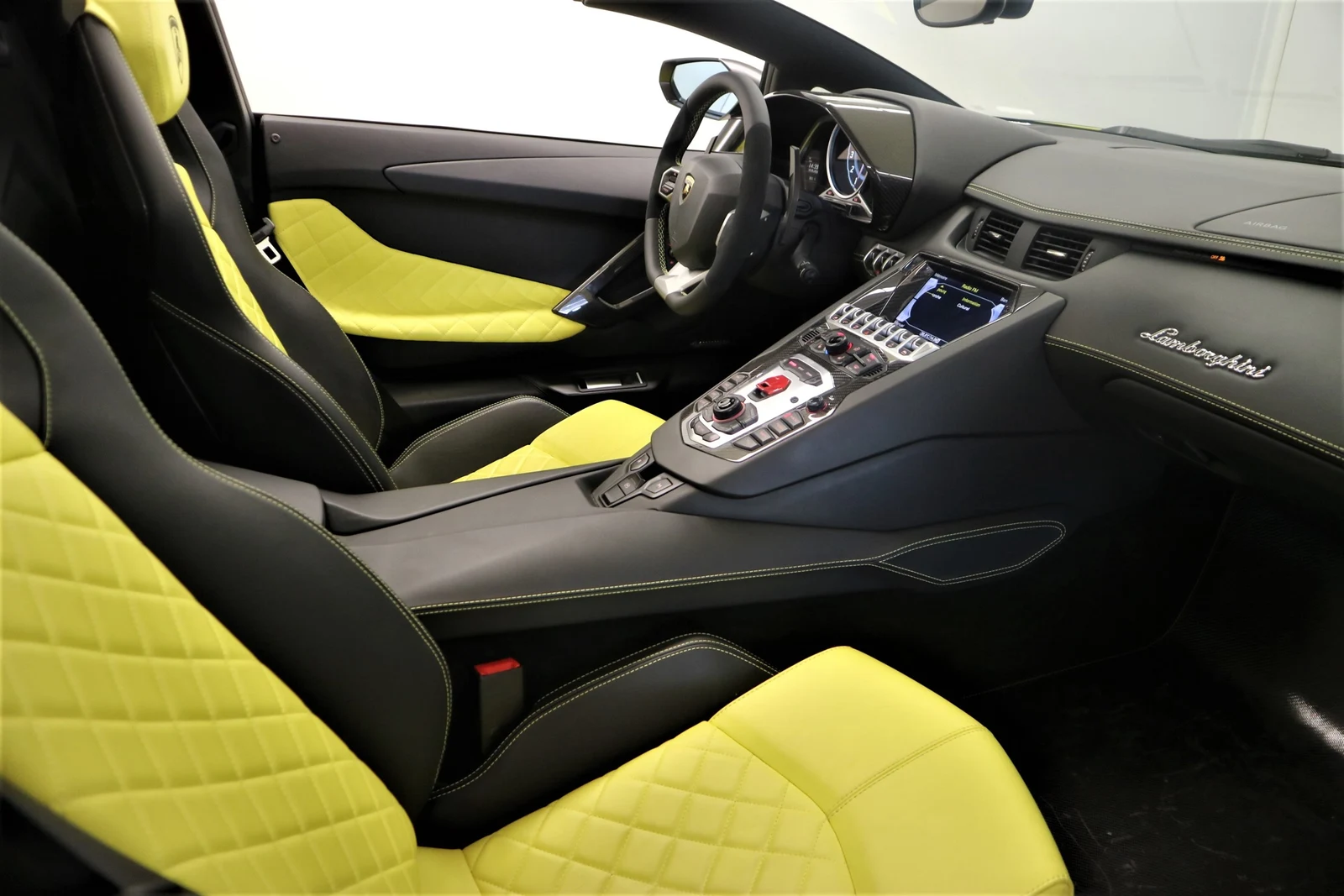 Lamborghini Aventador LP 720-4 Roadster 50° Anniversario, 7/8