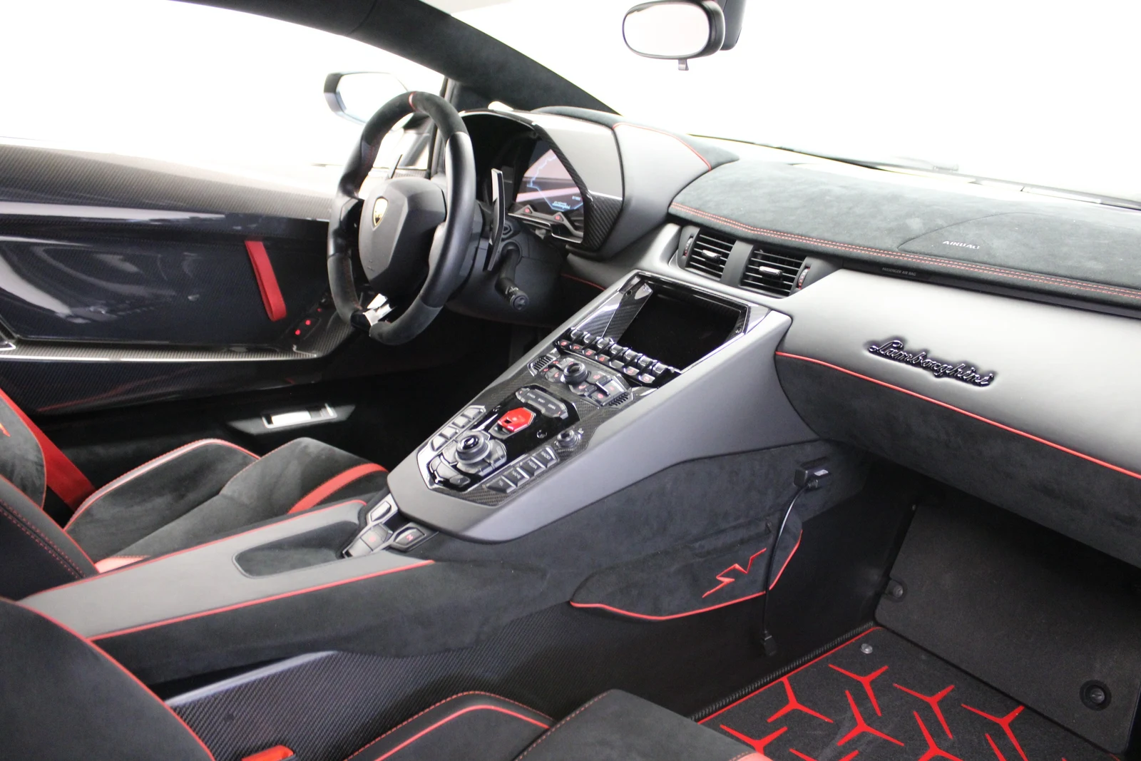 Lamborghini Aventador LP 750-4 SV, 6/8