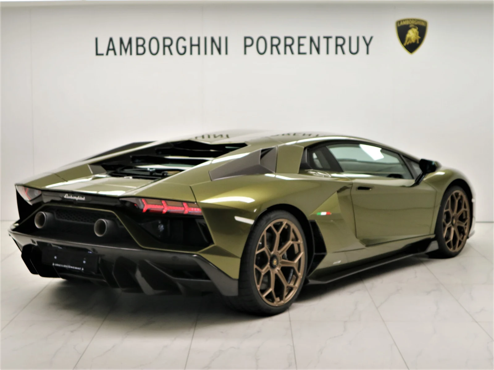 Lamborghini Aventador LP 780-4 Ultimae, 3/7