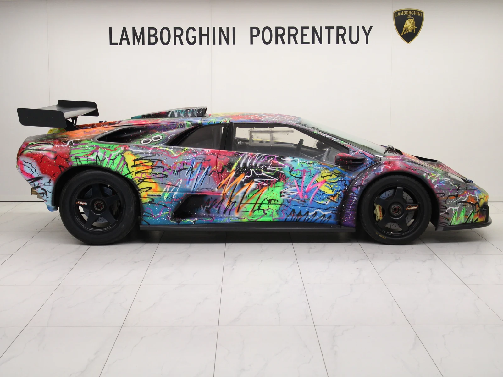 Lamborghini Diablo GTR Art Car, 4/10