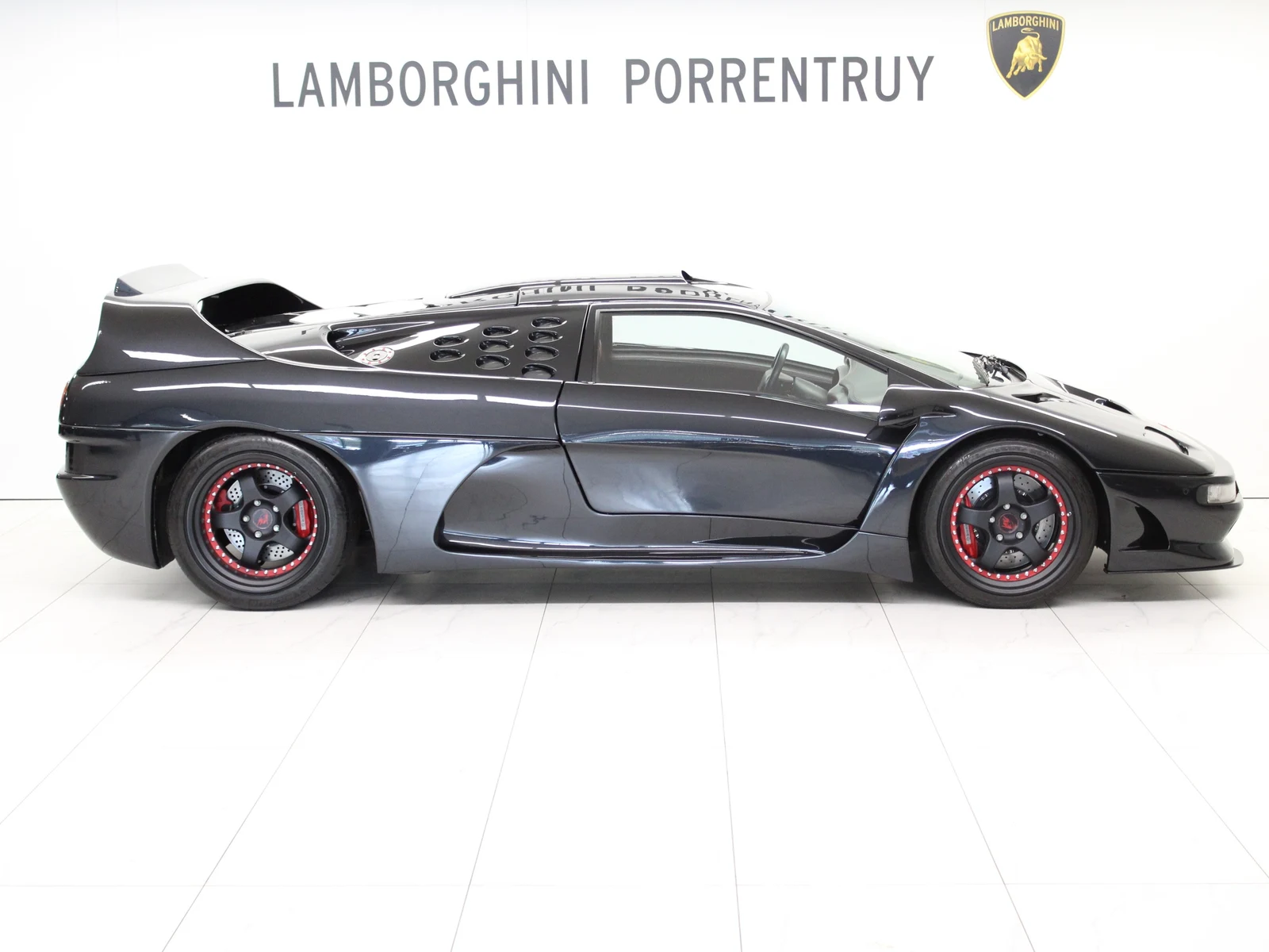 Lamborghini Diablo SV GTR, 2/8
