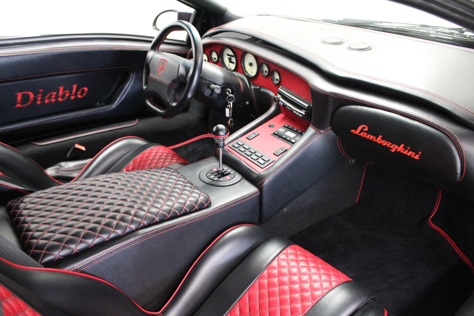 Lamborghini Diablo SV GTR, 6/8