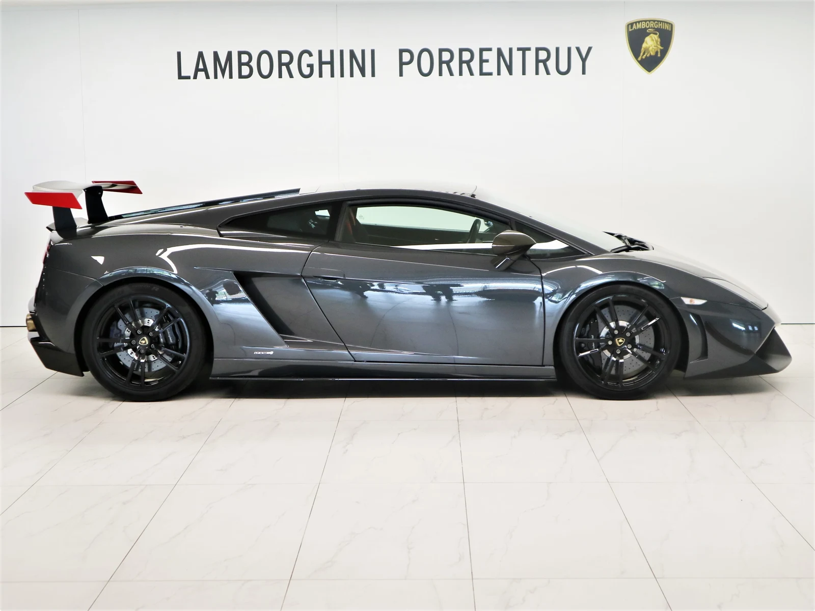Lamborghini Gallardo LP 570-4 Super Trofeo Stradale, 2/7