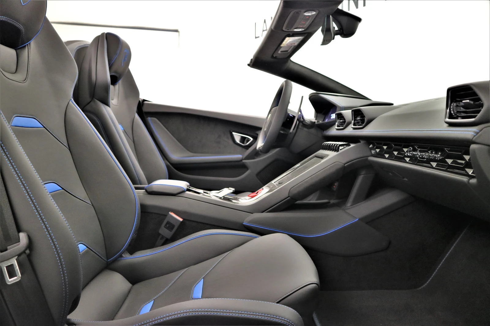 Lamborghini Huracán EVO Spyder, 6/8