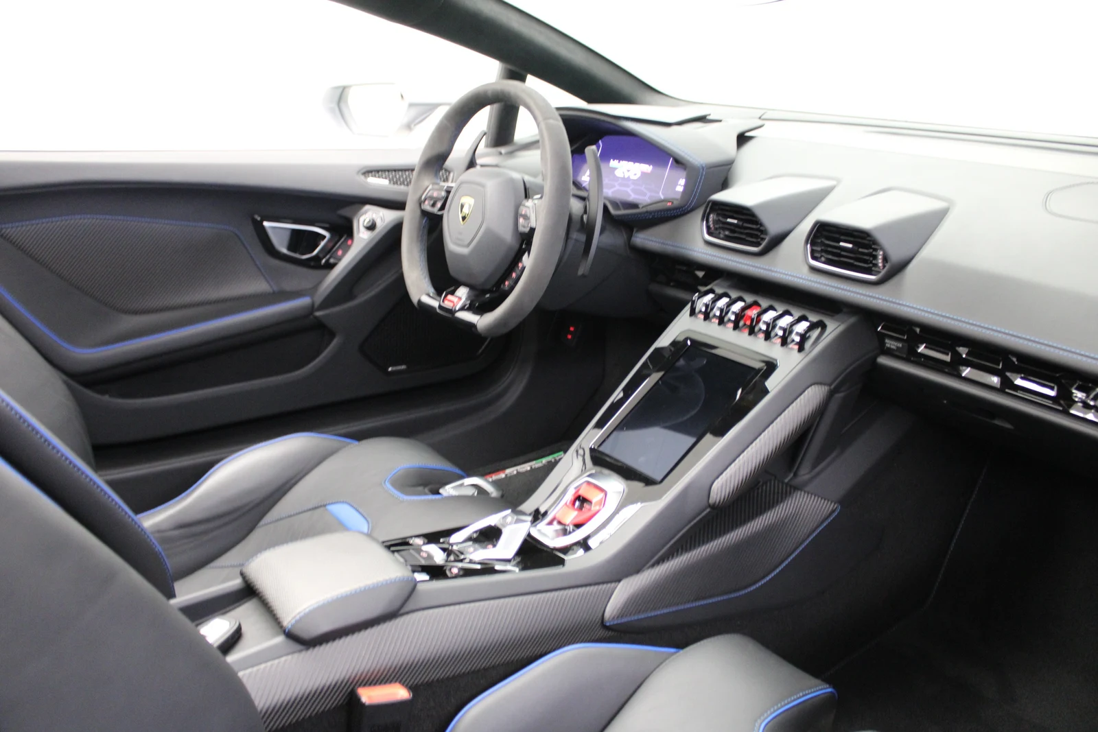 Lamborghini Huracán EVO Spyder, 6/8