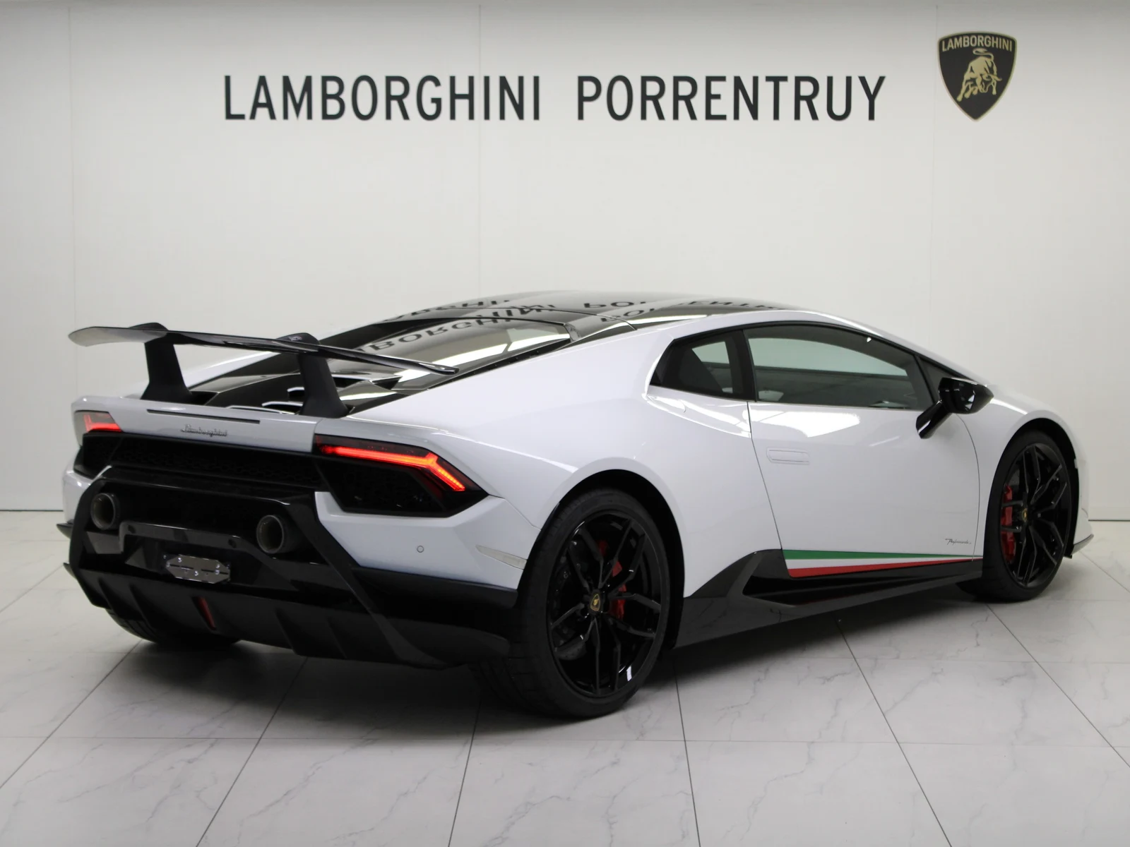 Lamborghini Huracán Performante, 3/7