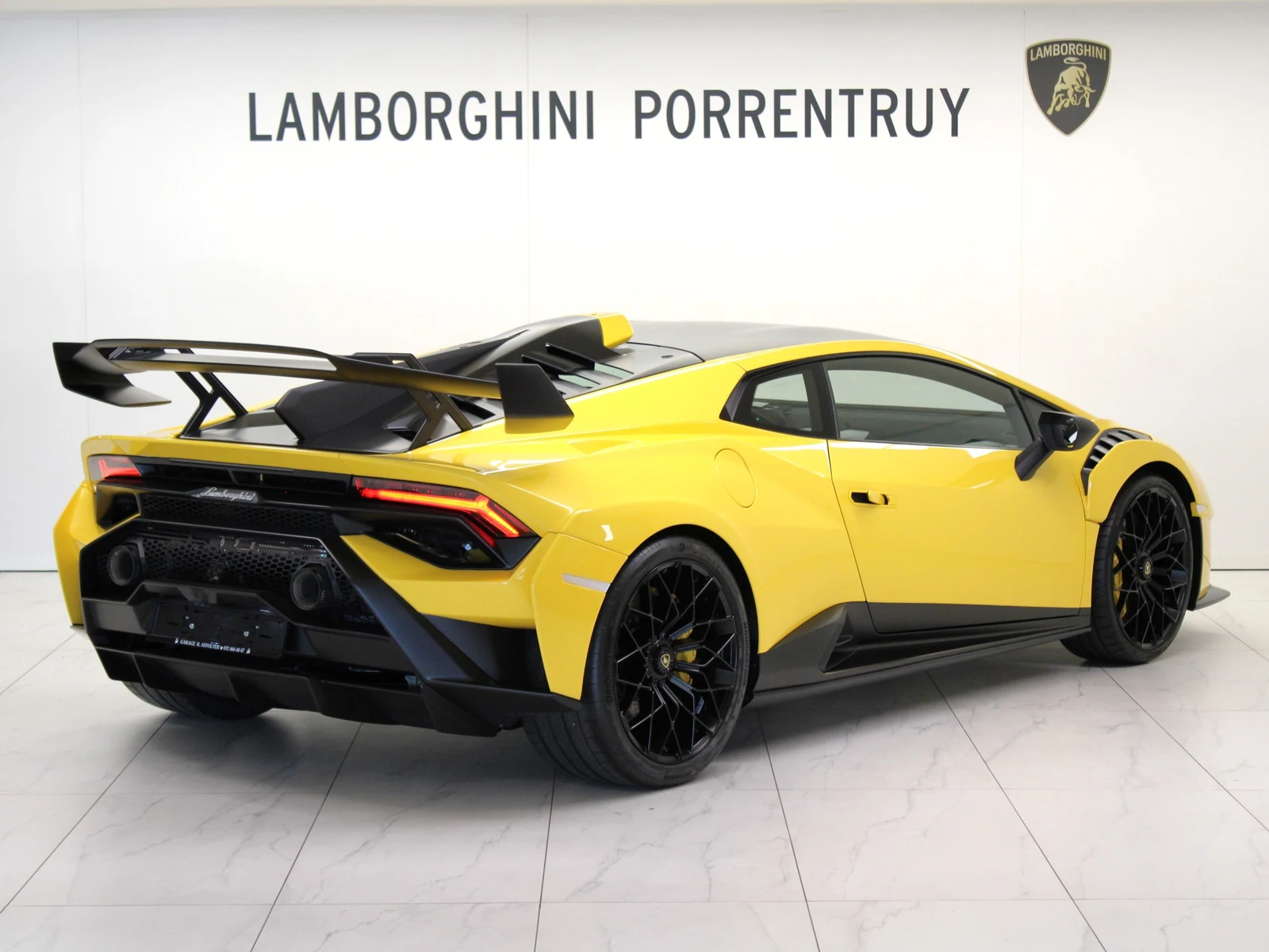Lamborghini Huracán STO, 3/5
