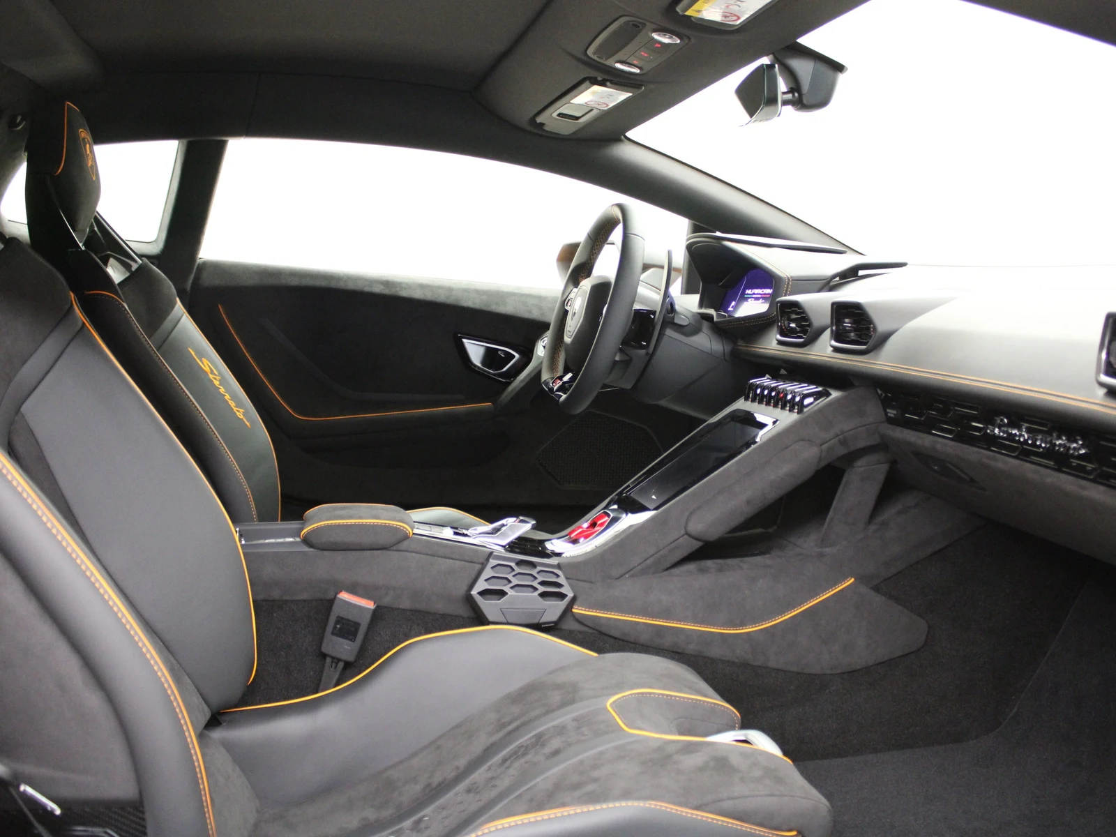 Lamborghini Huracán Sterrato, 7/7