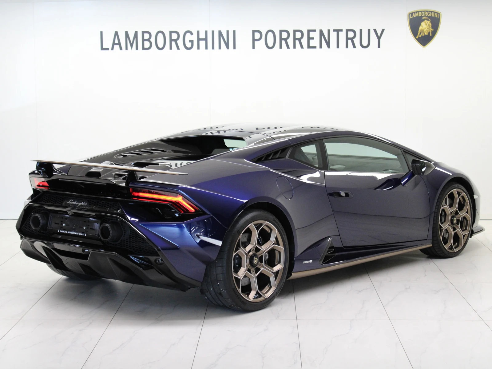 Lamborghini Huracán Tecnica, 3/7