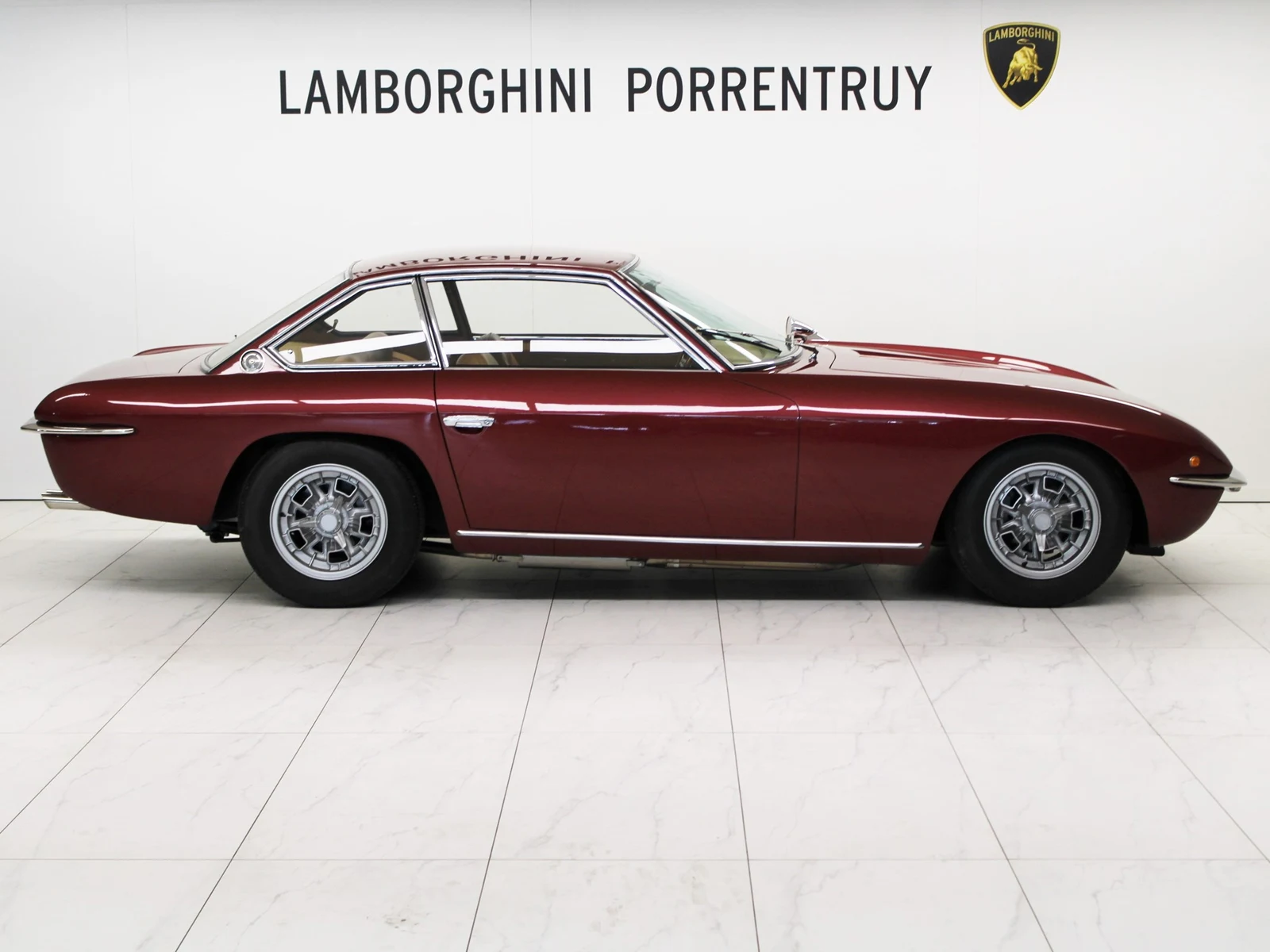 Lamborghini Islero 400 GT, 2/8