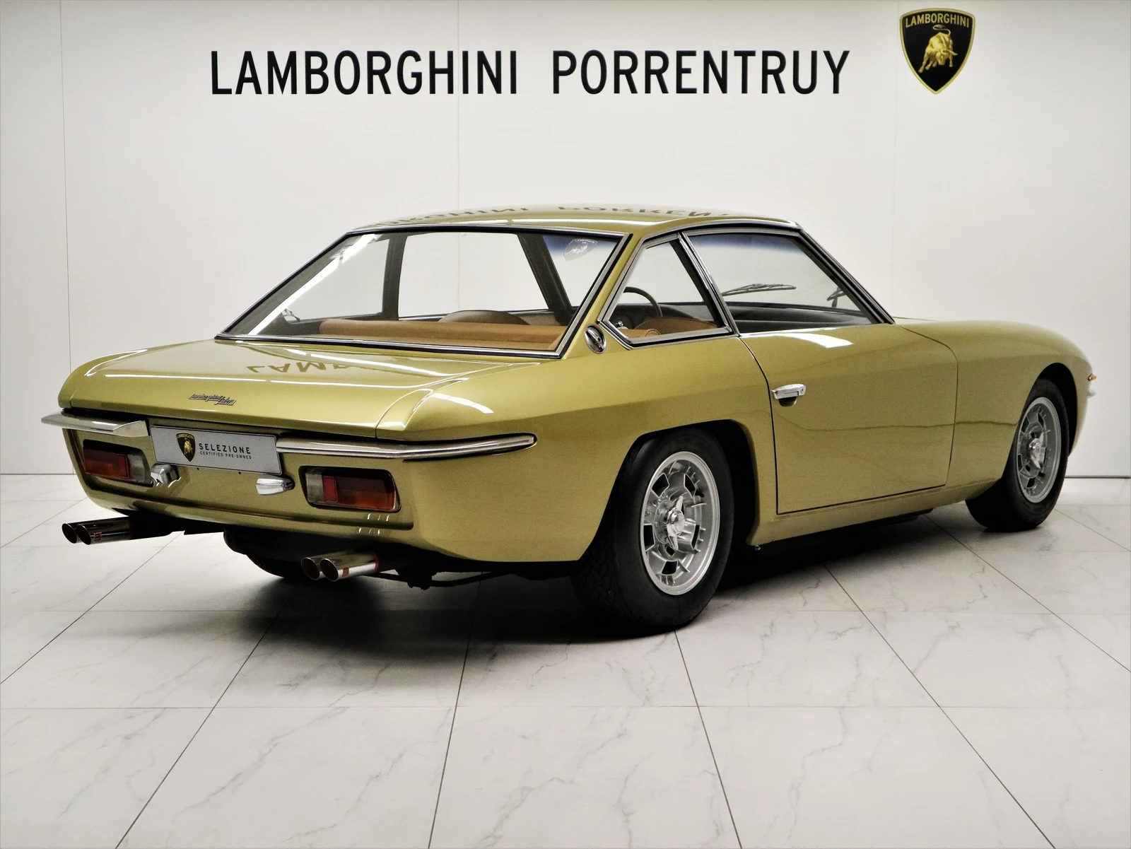 Lamborghini Islero, 3/10