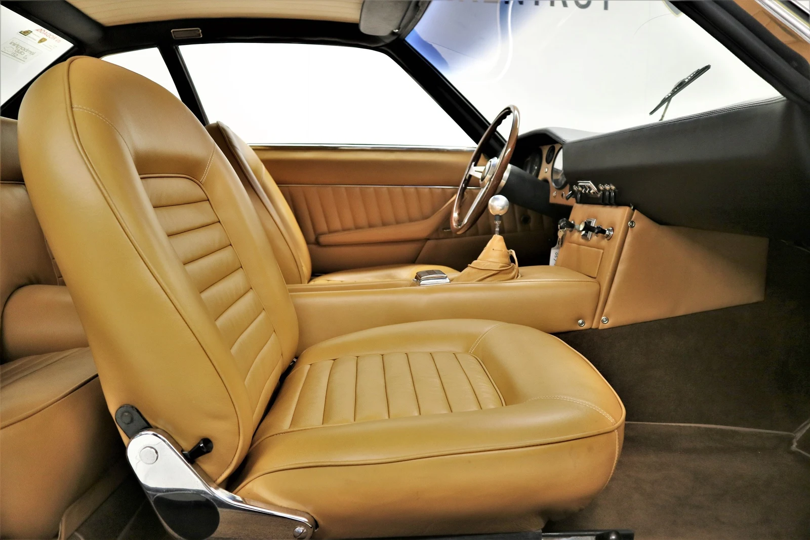 Lamborghini Islero, 7/10