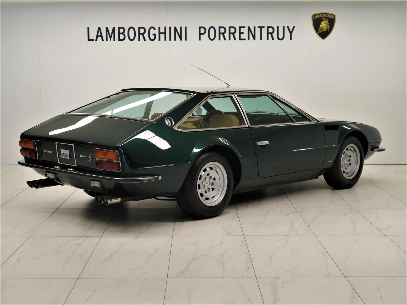 Lamborghini Jarama 400 GTS, 3/5