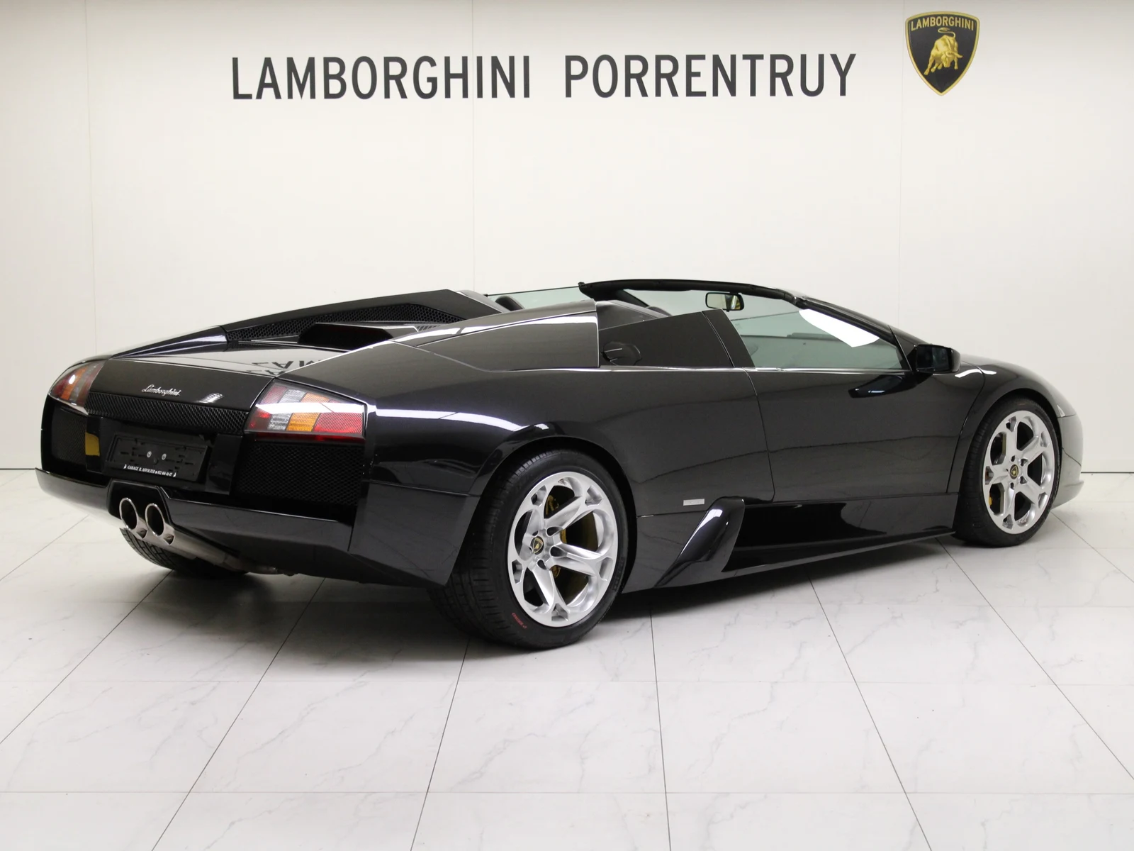Lamborghini Murciélago Roadster, 3/8