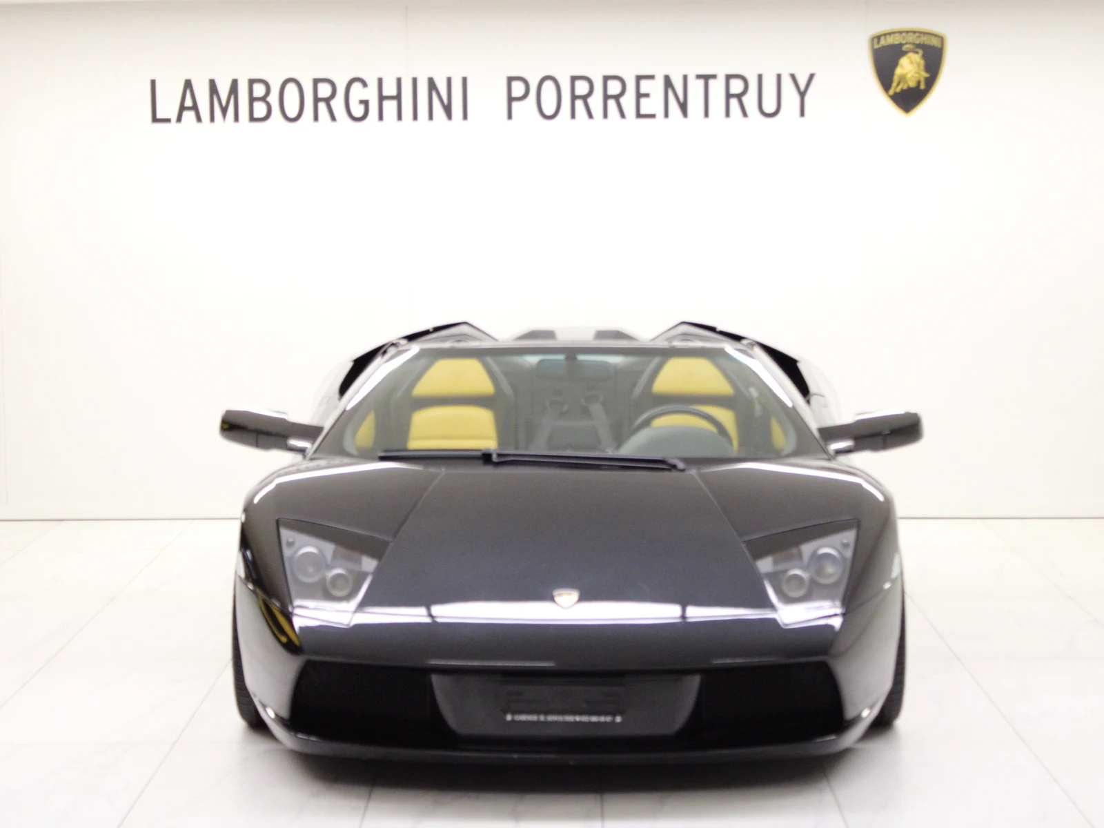 Lamborghini Murciélago Roadster, 5/8