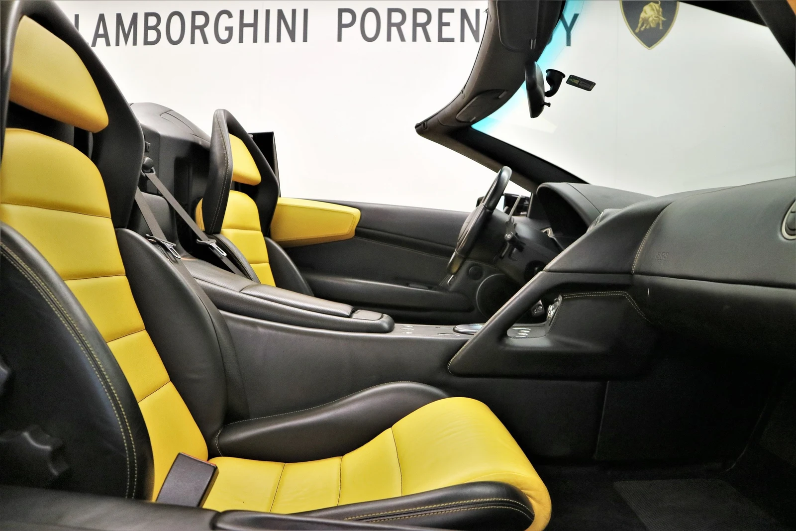 Lamborghini Murciélago Roadster, 8/9