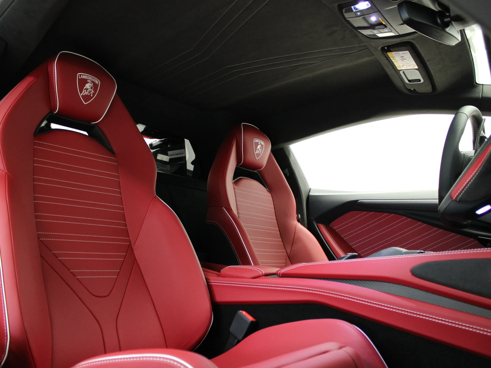 Lamborghini Revuelto, 8/9