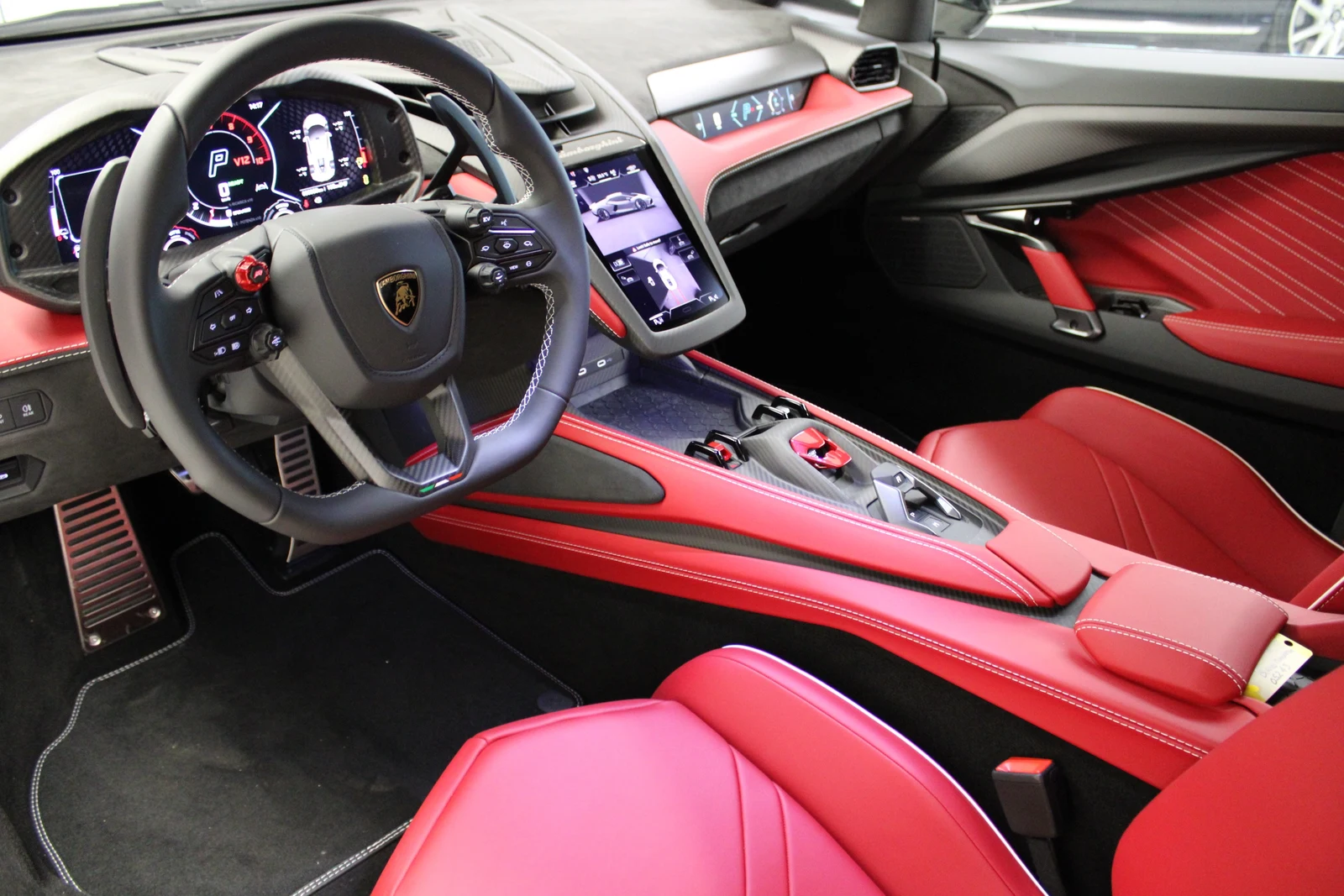 Lamborghini Revuelto, 9/9