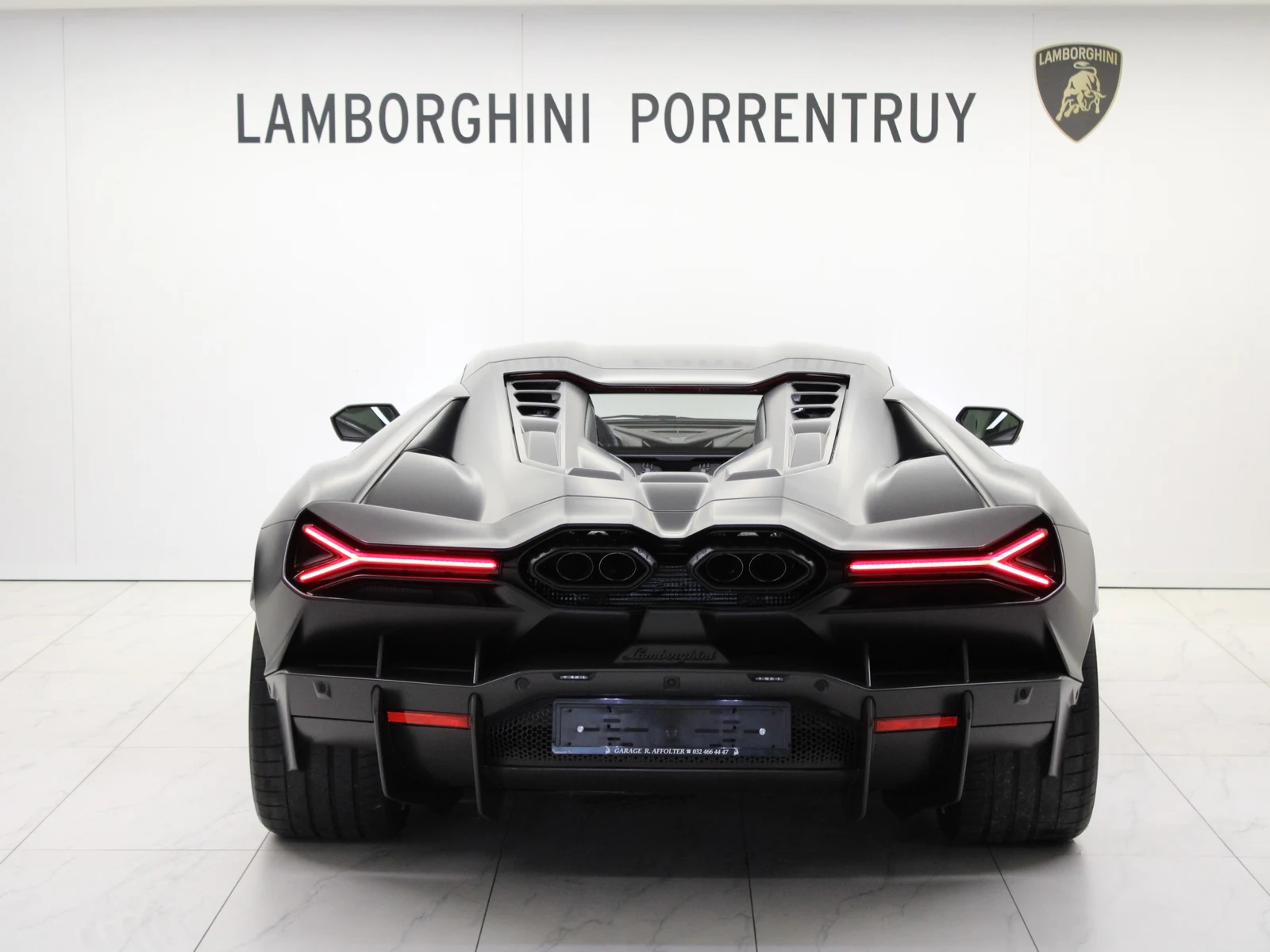 Lamborghini Revuelto, 4/8